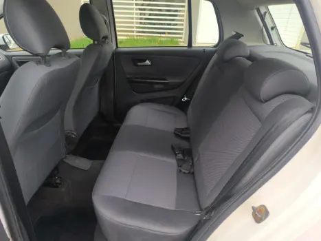 VOLKSWAGEN Fox 1.6 4P TREND FLEX, Foto 8