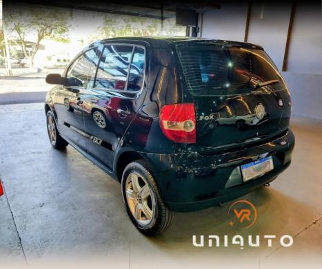 VOLKSWAGEN Fox 1.6 4P, Foto 4