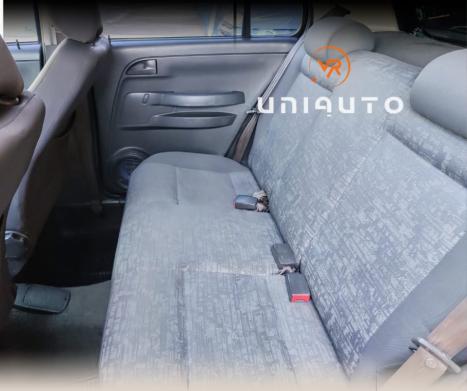 VOLKSWAGEN Fox 1.6 4P, Foto 7