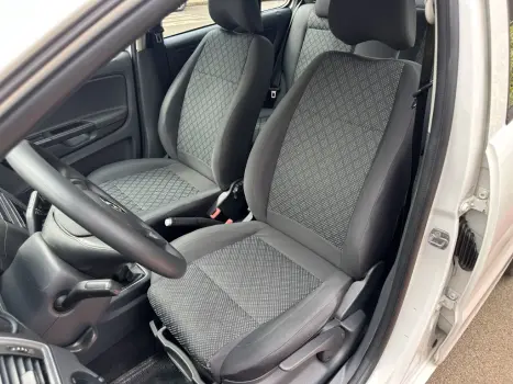 VOLKSWAGEN Fox 1.6 4P MSI TRENDLINE FLEX, Foto 13