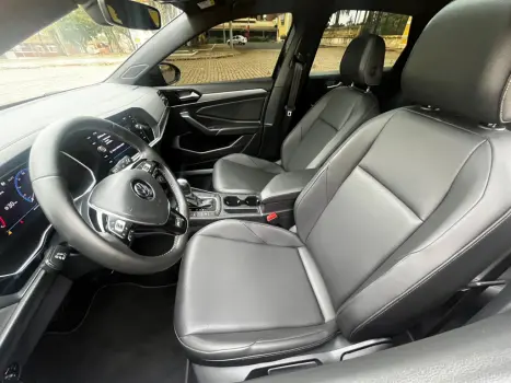 VOLKSWAGEN Jetta 1.4 4P 250 TSI R-LINE AUTOMTICO, Foto 7
