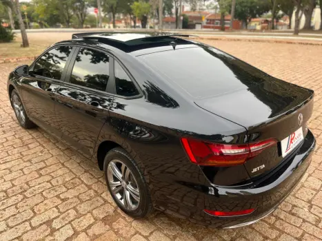 VOLKSWAGEN Jetta 1.4 4P 250 TSI R-LINE AUTOMTICO, Foto 9