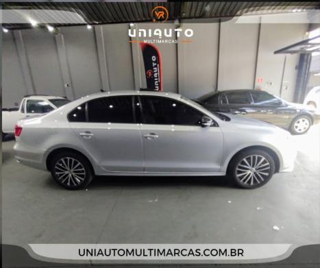 VOLKSWAGEN Jetta 2.0 4P FLEX CONFORTLINE TIPTRONIC AUTOMTICO, Foto 3