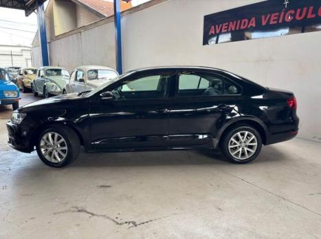 VOLKSWAGEN Jetta 2.0 4P CONFORTLINE TIPTRONIC AUTOMTICO, Foto 3