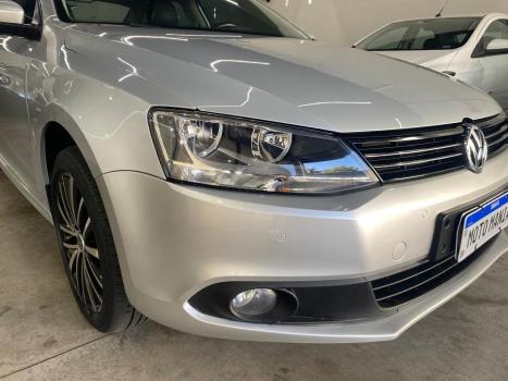VOLKSWAGEN Jetta 2.0 4P FLEX CONFORTLINE TIPTRONIC AUTOMTICO, Foto 3