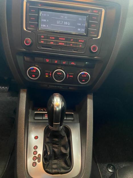 VOLKSWAGEN Jetta 2.0 4P FLEX CONFORTLINE TIPTRONIC AUTOMTICO, Foto 8