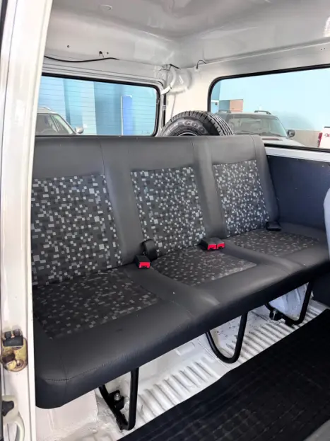 VOLKSWAGEN Kombi 1.4 FLEX STD 9 LUGARES, Foto 14