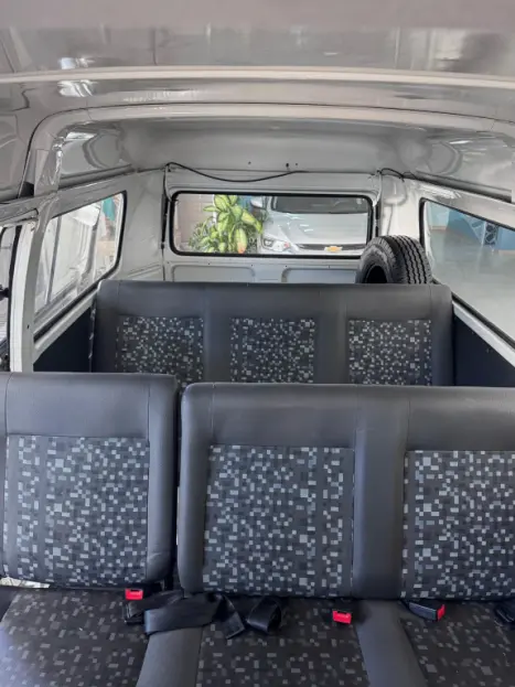 VOLKSWAGEN Kombi 1.4 FLEX STD 9 LUGARES, Foto 15