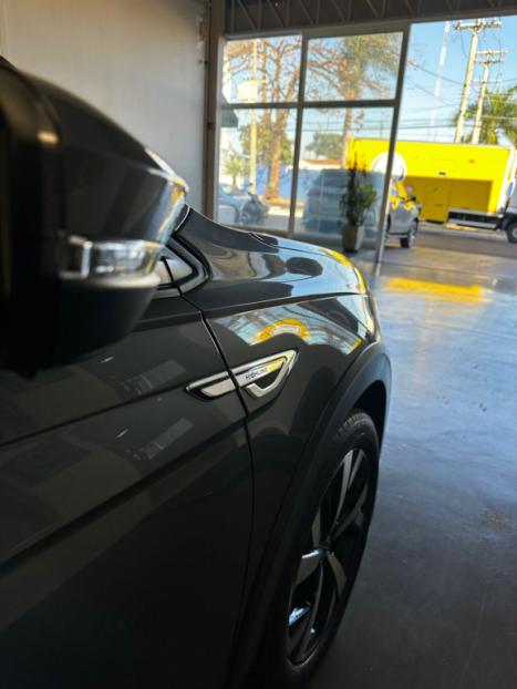 VOLKSWAGEN Nivus 1.0 4P FLEX 200 TSI HIGHLINE TURBO AUTOMTICO, Foto 13