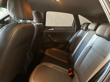 VOLKSWAGEN Nivus 1.0 4P FLEX 200 TSI HIGHLINE TURBO AUTOMTICO, Foto 22