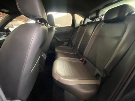 VOLKSWAGEN Nivus 1.0 4P FLEX 200 TSI HIGHLINE TURBO AUTOMTICO, Foto 8