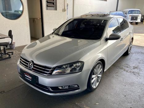 VOLKSWAGEN Passat 2.0 16V 4P R-LINE TSI AUTOMTICO, Foto 2