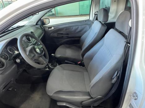 VOLKSWAGEN Saveiro 1.6 G5 TREND CABINE ESTENDIDA FLEX, Foto 4