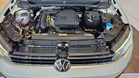 VOLKSWAGEN Virtus 1.0 4P 200 TSI FLEX HIGHLINE AUTOMTICO, Foto 15