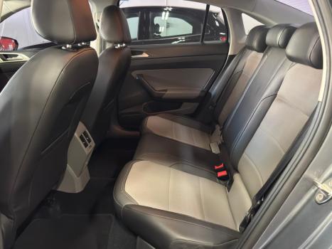VOLKSWAGEN Virtus 1.0 4P 200 TSI FLEX HIGHLINE AUTOMTICO, Foto 6