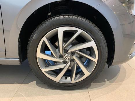 VOLKSWAGEN Virtus 1.0 4P 200 TSI FLEX HIGHLINE AUTOMTICO, Foto 8