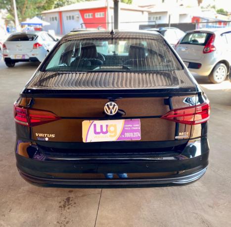 VOLKSWAGEN Virtus 1.6 4P MSI FLEX AUTOMTICO, Foto 3