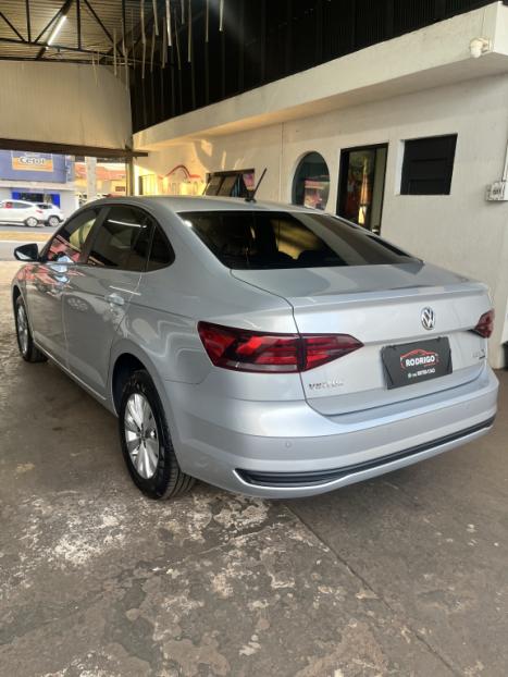VOLKSWAGEN Virtus 1.0 4P 200 TSI FLEX COMFORTLINE AUTOMTICO, Foto 3