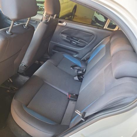 VOLKSWAGEN Voyage 1.6 4P COMFORTLINE FLEX, Foto 7