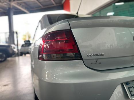 VOLKSWAGEN Voyage 1.0 4P FLEX, Foto 4