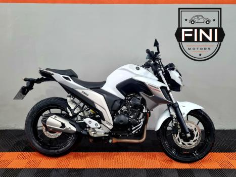 YAMAHA FZ 25 250 Fazer Flex , Foto 1