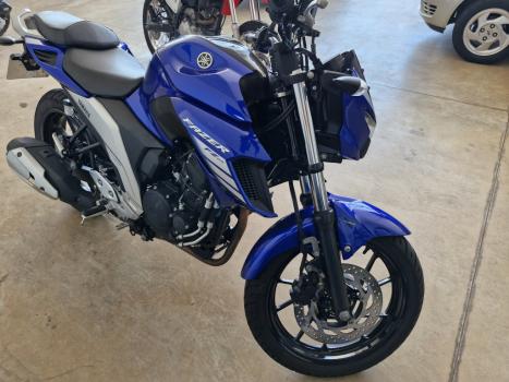 YAMAHA FZ 25 250 Fazer Flex , Foto 3