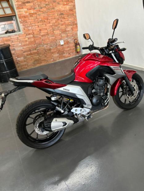 YAMAHA FZ 25 250 Fazer Flex , Foto 6