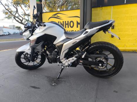 YAMAHA FZ 25 250 Fazer Flex , Foto 3