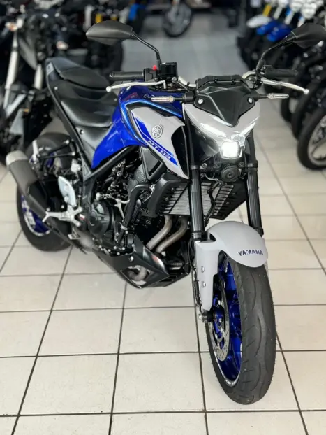 YAMAHA MT-03 300 ABS, Foto 9