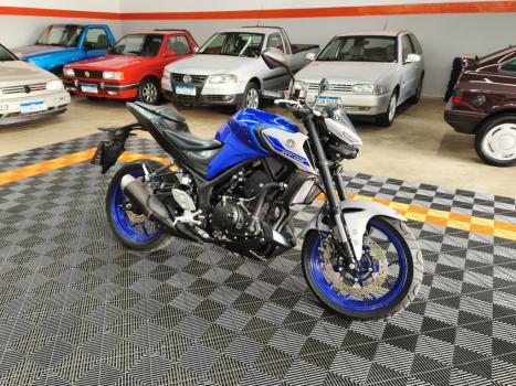 YAMAHA MT-03 300 ABS, Foto 2