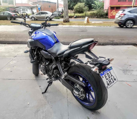 YAMAHA MT-07 700 ABS, Foto 6