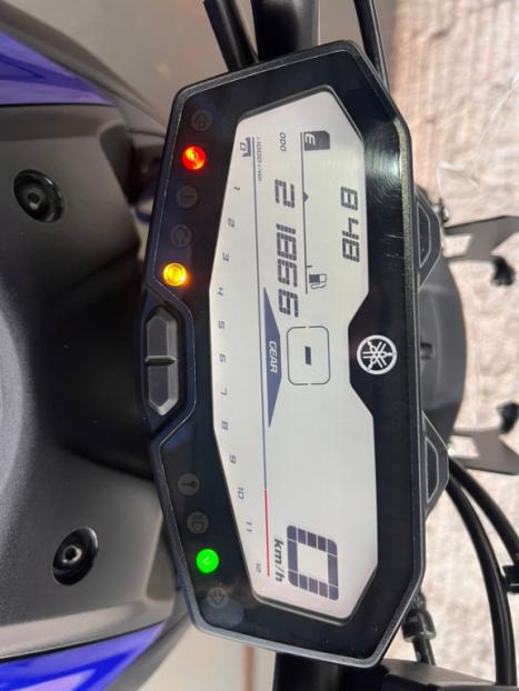 YAMAHA MT-07 700 ABS, Foto 6