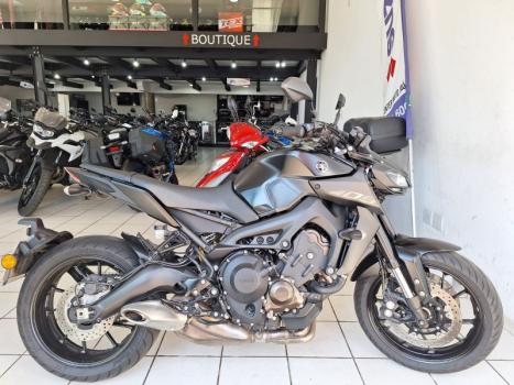 YAMAHA MT-09 850 ABS, Foto 1