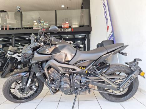 YAMAHA MT-09 850 ABS, Foto 2