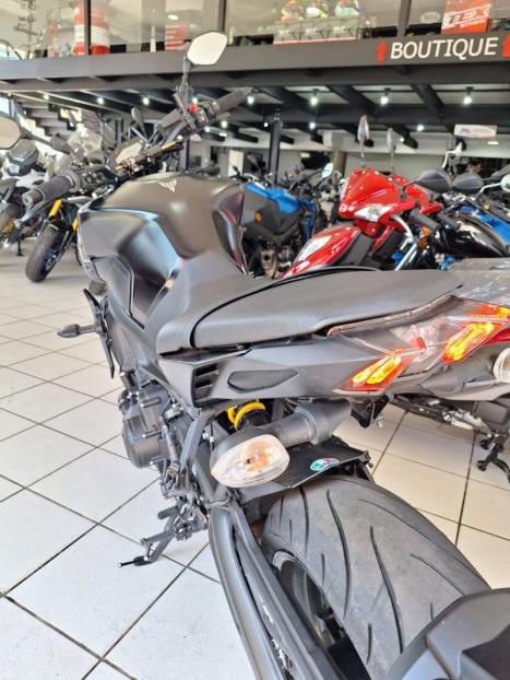 YAMAHA MT-09 850 ABS, Foto 4