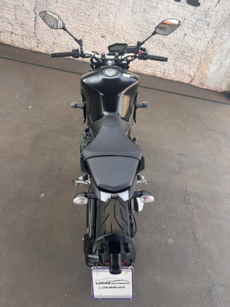 YAMAHA MT-09 850 ABS, Foto 5