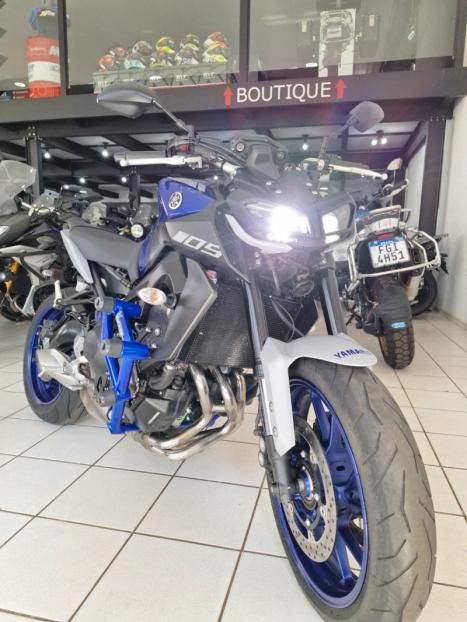 YAMAHA MT-09 850 ABS, Foto 10