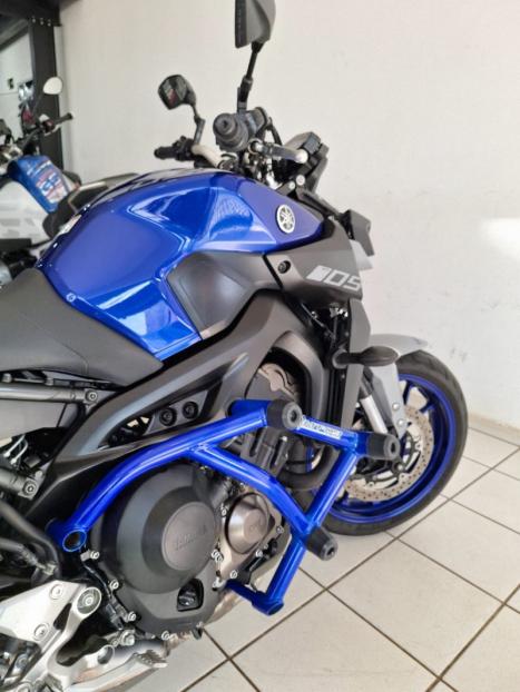 YAMAHA MT-09 850 ABS, Foto 15