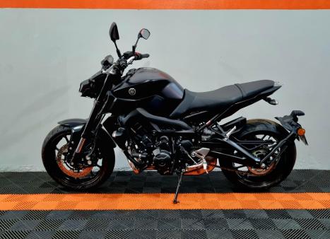 YAMAHA MT-09 850 ABS, Foto 4