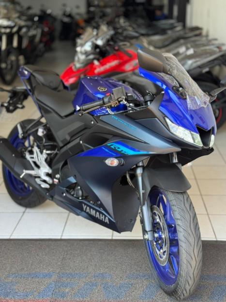 YAMAHA R 15 , Foto 4