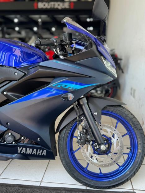 YAMAHA R 15 , Foto 9