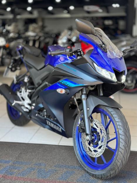 YAMAHA R 15 , Foto 16