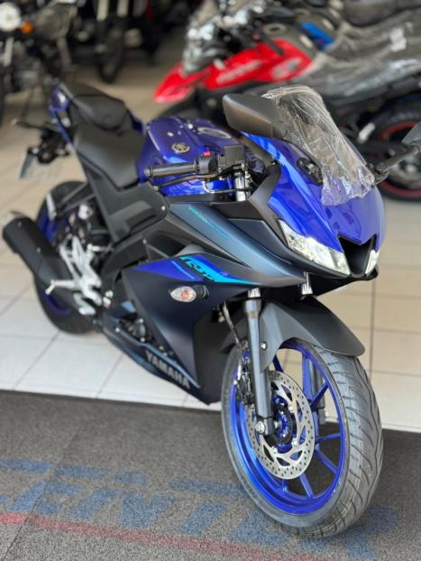 YAMAHA R 15 , Foto 18