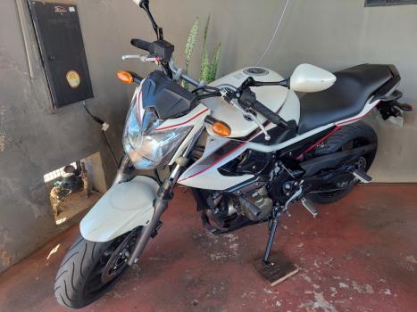 YAMAHA XJ6 600 N, Foto 2