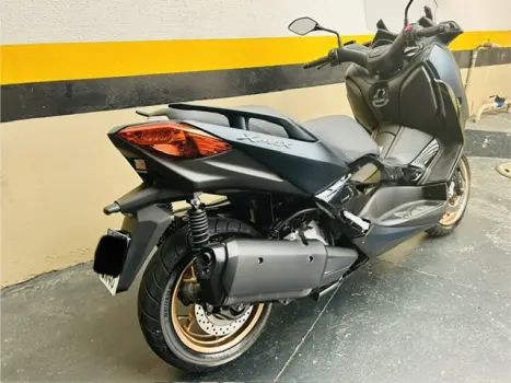 YAMAHA Xmax 250 , Foto 7