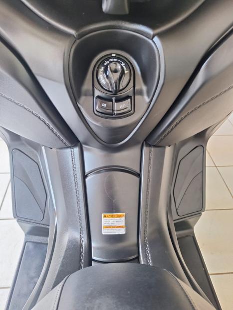YAMAHA Xmax 250 , Foto 19