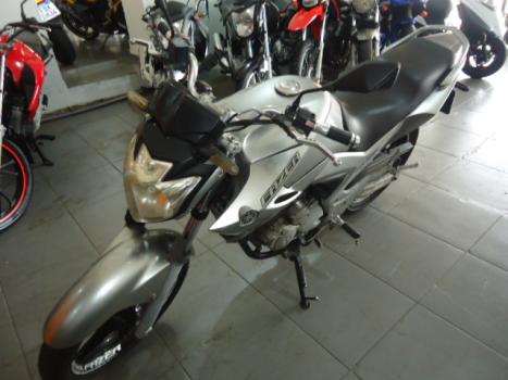 YAMAHA YS Fazer 250 , Foto 1