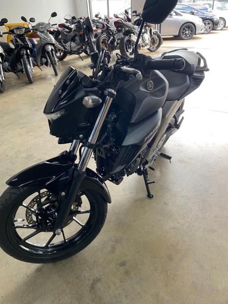YAMAHA YS Fazer 250 , Foto 3
