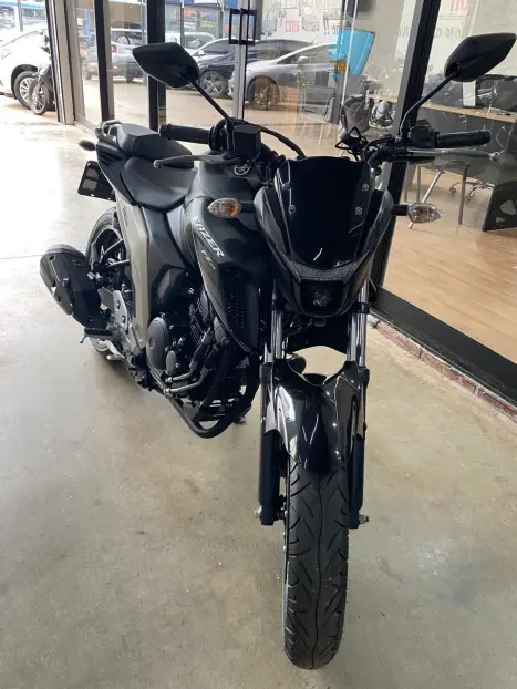 YAMAHA YS Fazer 250 , Foto 5