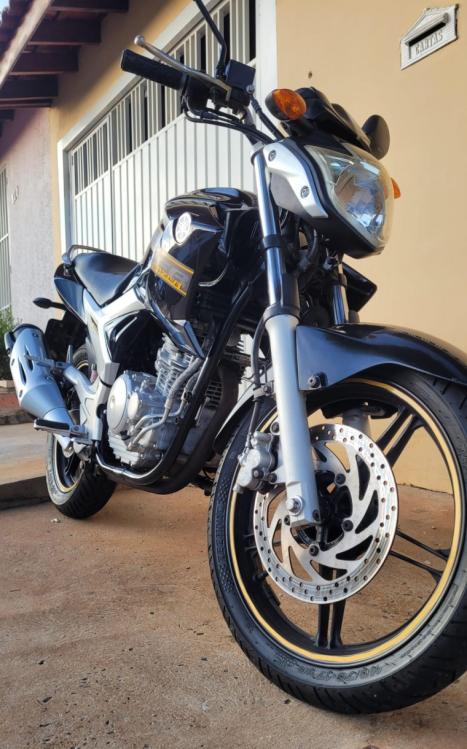 YAMAHA YS Fazer 250 , Foto 3